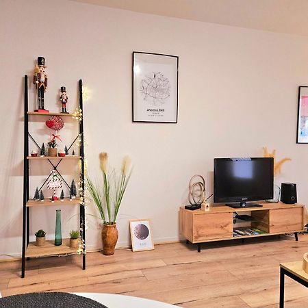 Appartement Cosy Proche Gare - Fibre Optique et Parking Angoulême Extérieur photo